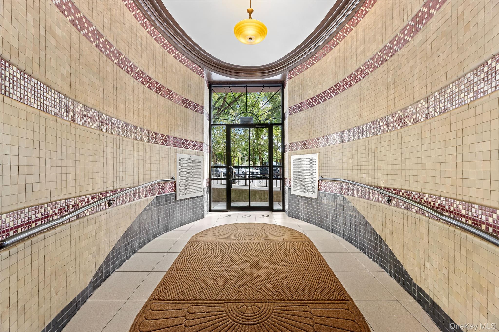 601 Pelham Parkway North # 305, Bronx, NY 10467