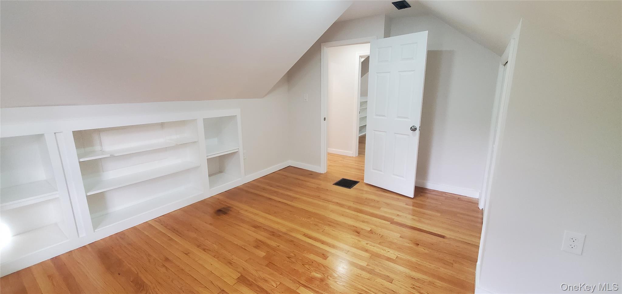 35 Seitz Terrace, Poughkeepsie, NY 12603