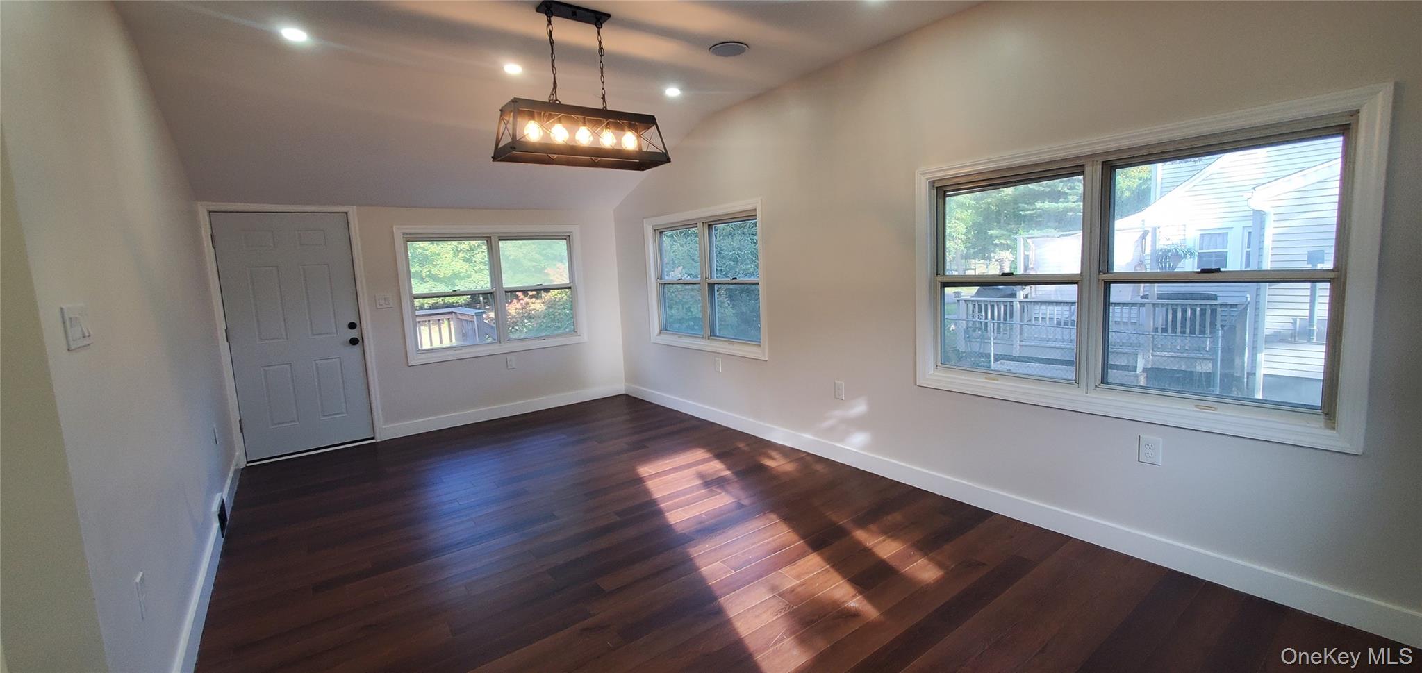 35 Seitz Terrace, Poughkeepsie, NY 12603