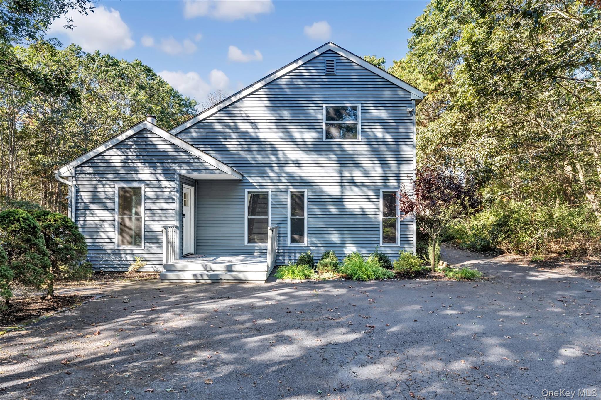 2 Christine Lane, Manorville, NY 11949