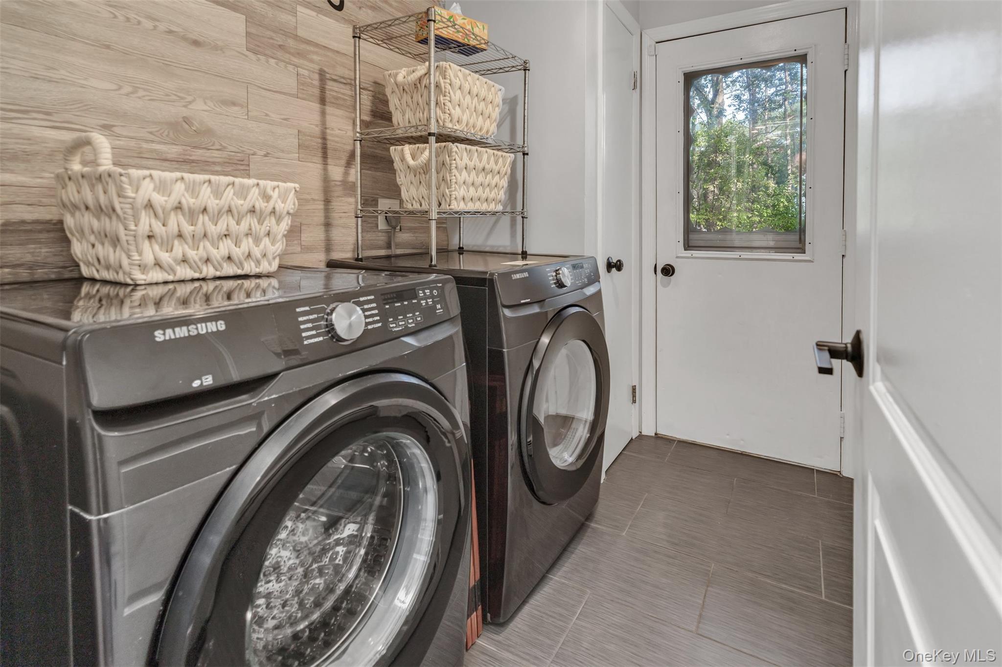 2 Christine Lane, Manorville, NY 11949