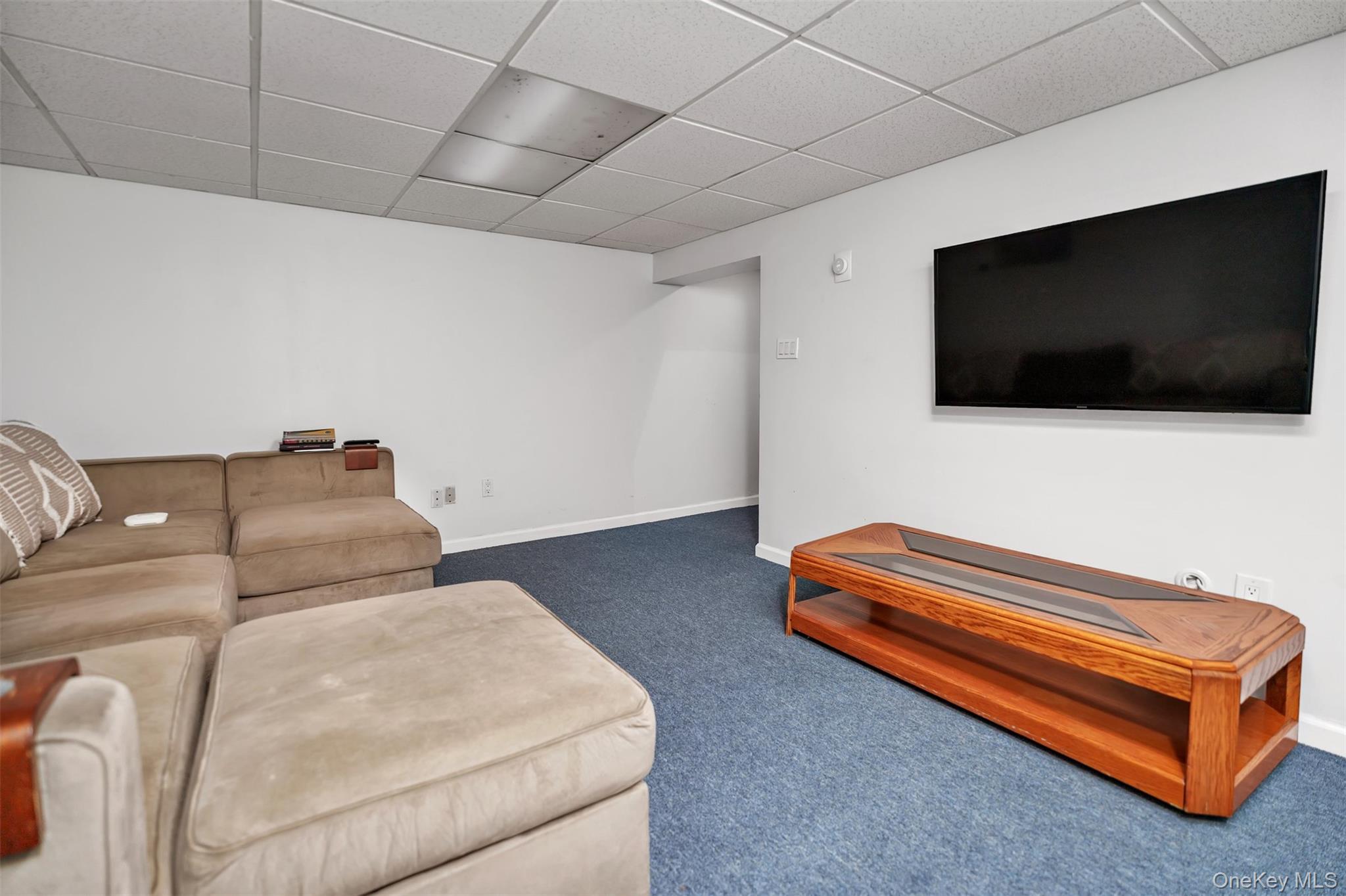 2 Christine Lane, Manorville, NY 11949