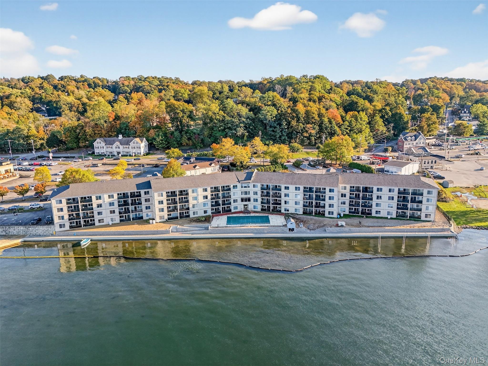 4 Marina Drive # A1, Mahopac, NY 10541