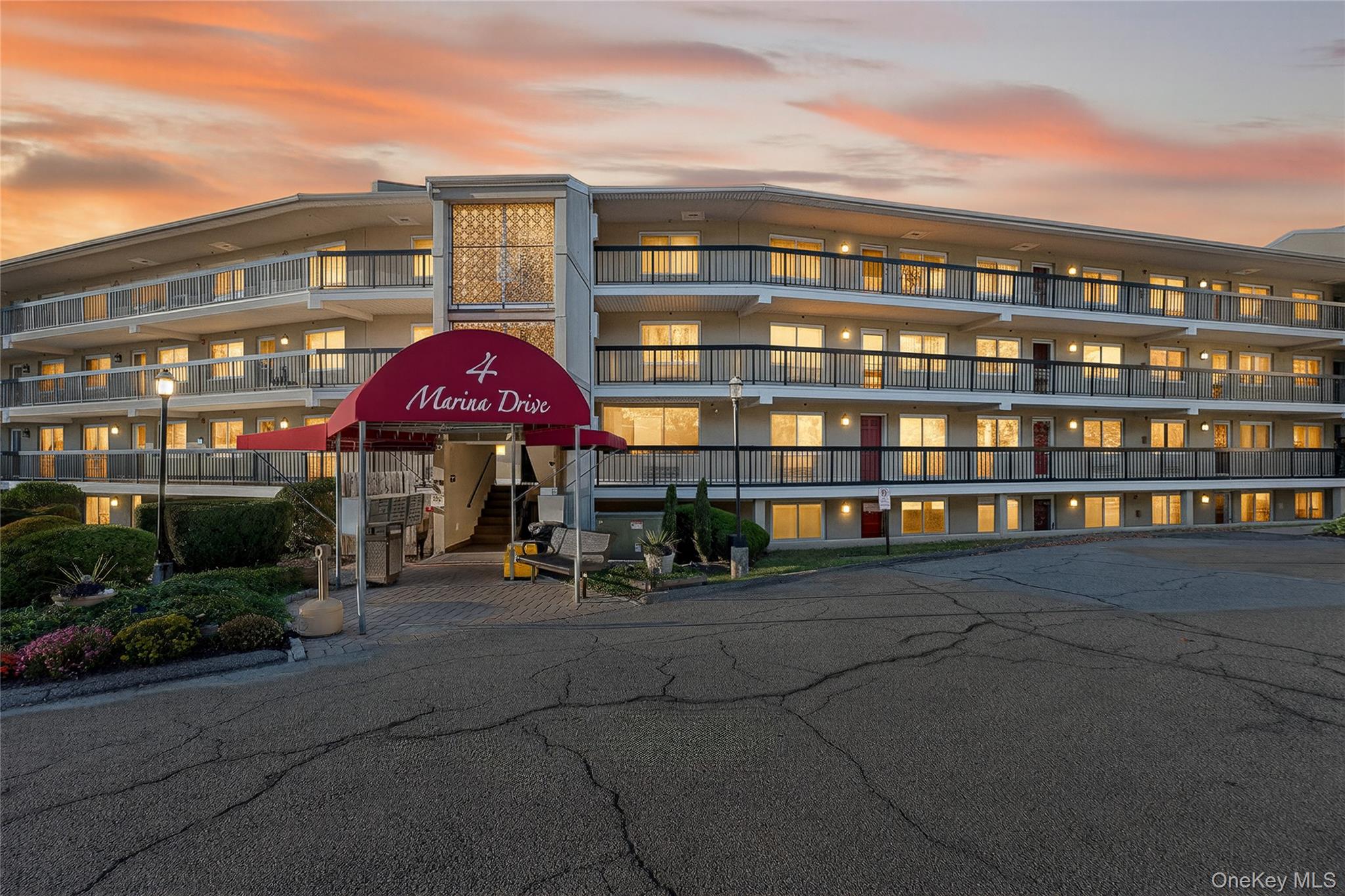 4 Marina Drive # A1, Mahopac, NY 10541