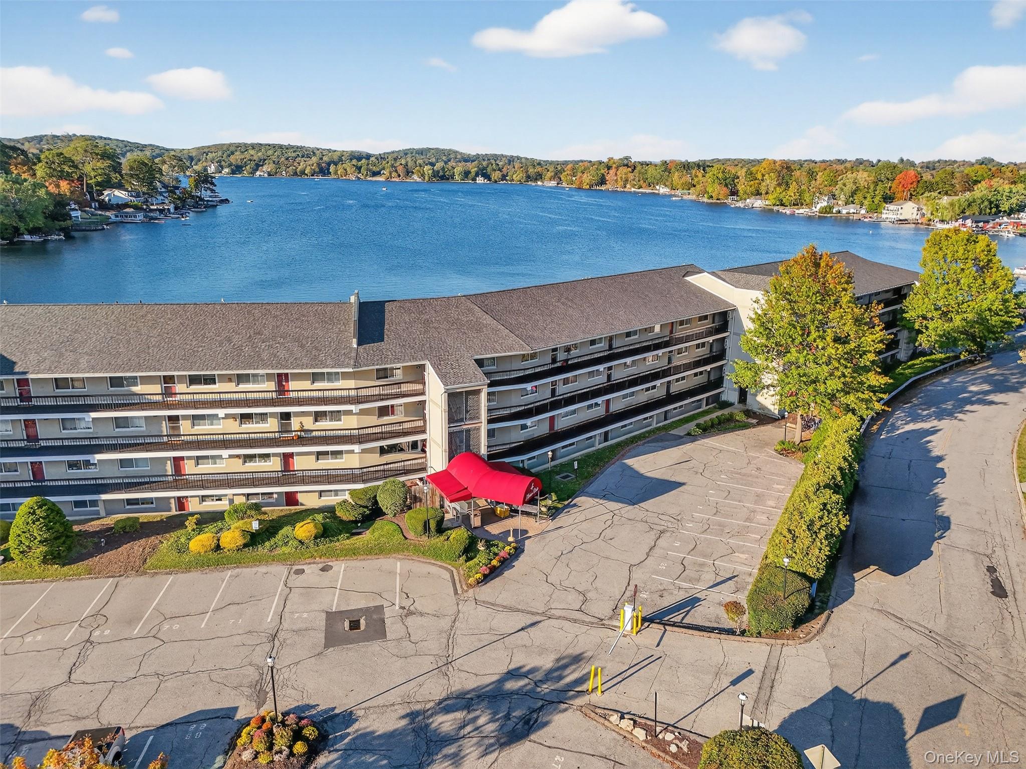 4 Marina Drive # A1, Mahopac, NY 10541