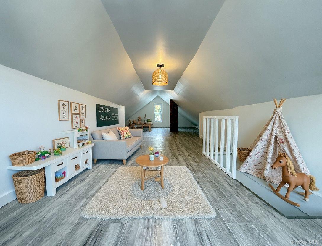 33 Jarrold Street, Kingston, NY 12401