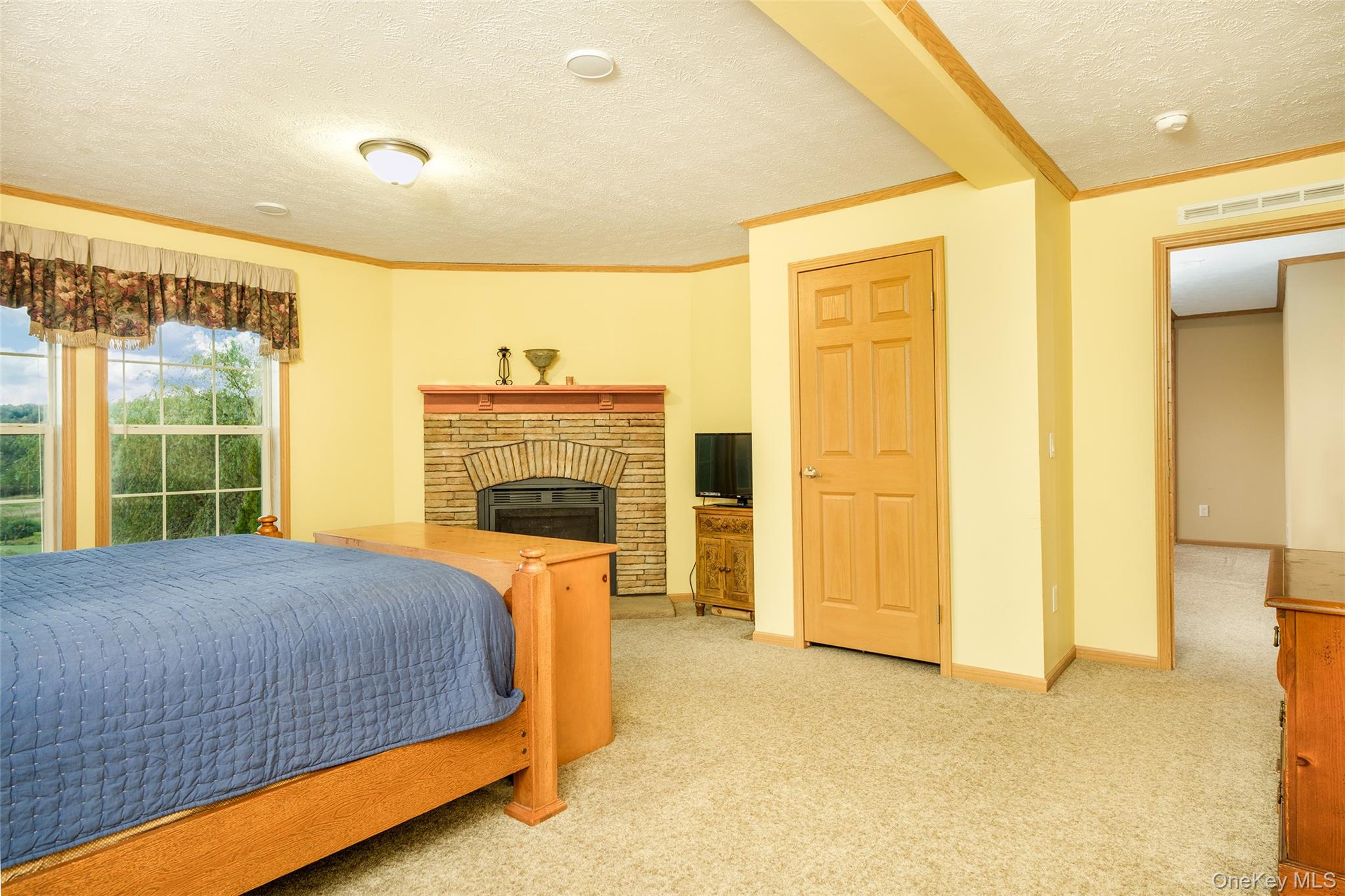 936 Potter Mountain Road, Gilboa, NY 12076