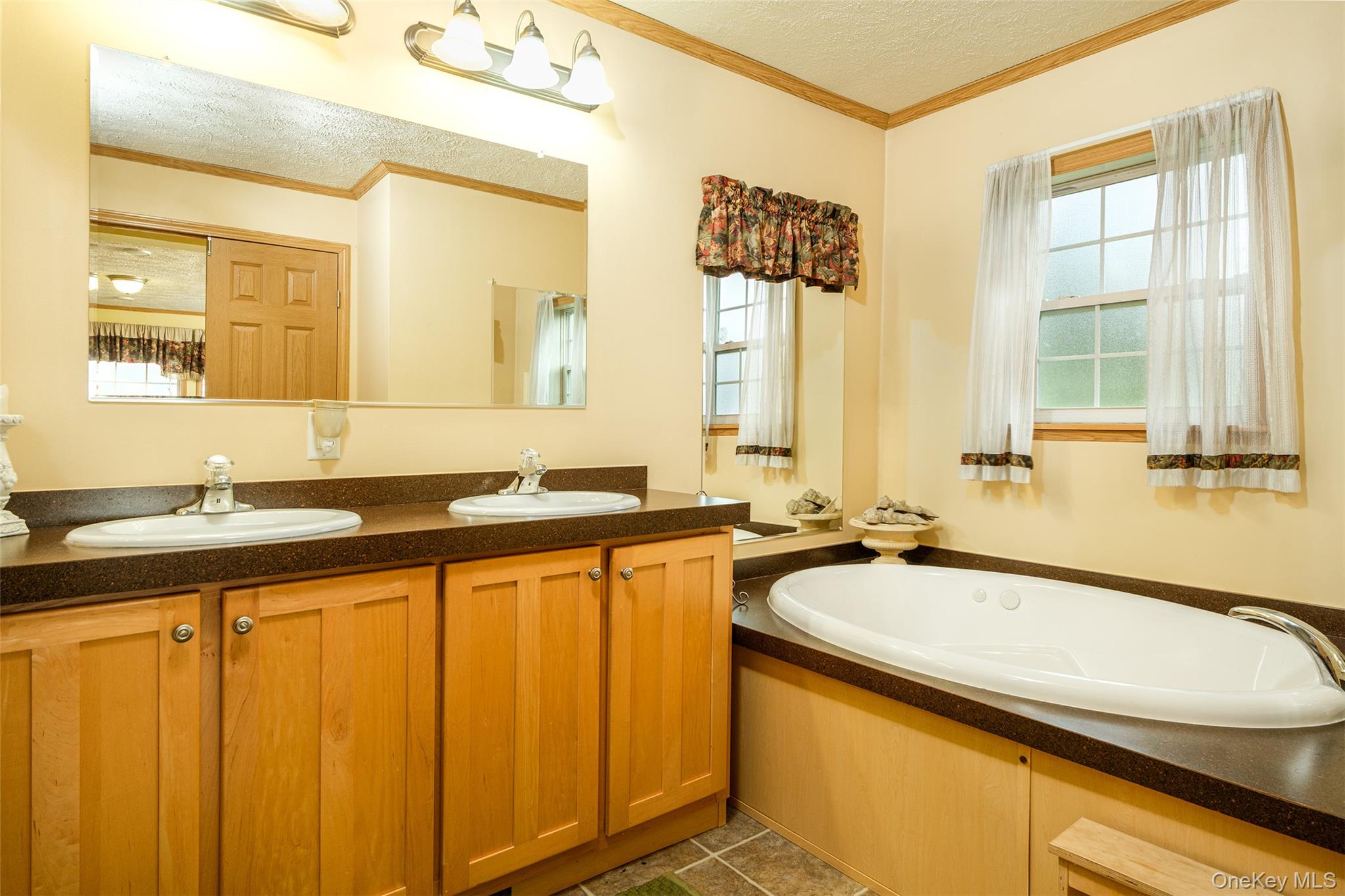 936 Potter Mountain Road, Gilboa, NY 12076