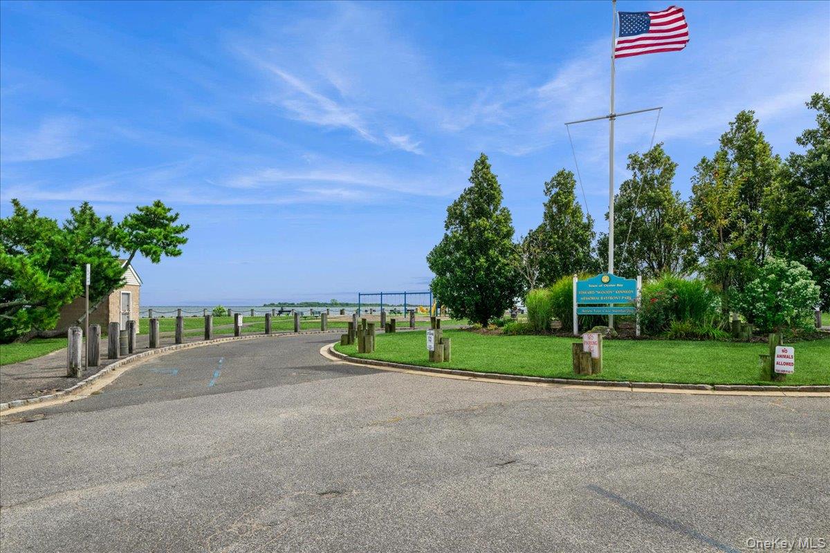 92 Suffolk Road, Massapequa, NY 11758