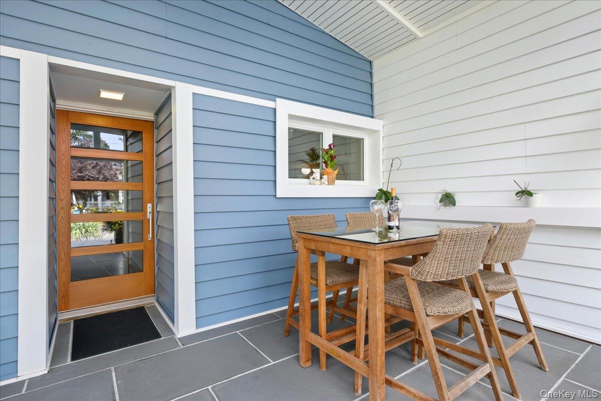 92 Suffolk Road, Massapequa, NY 11758