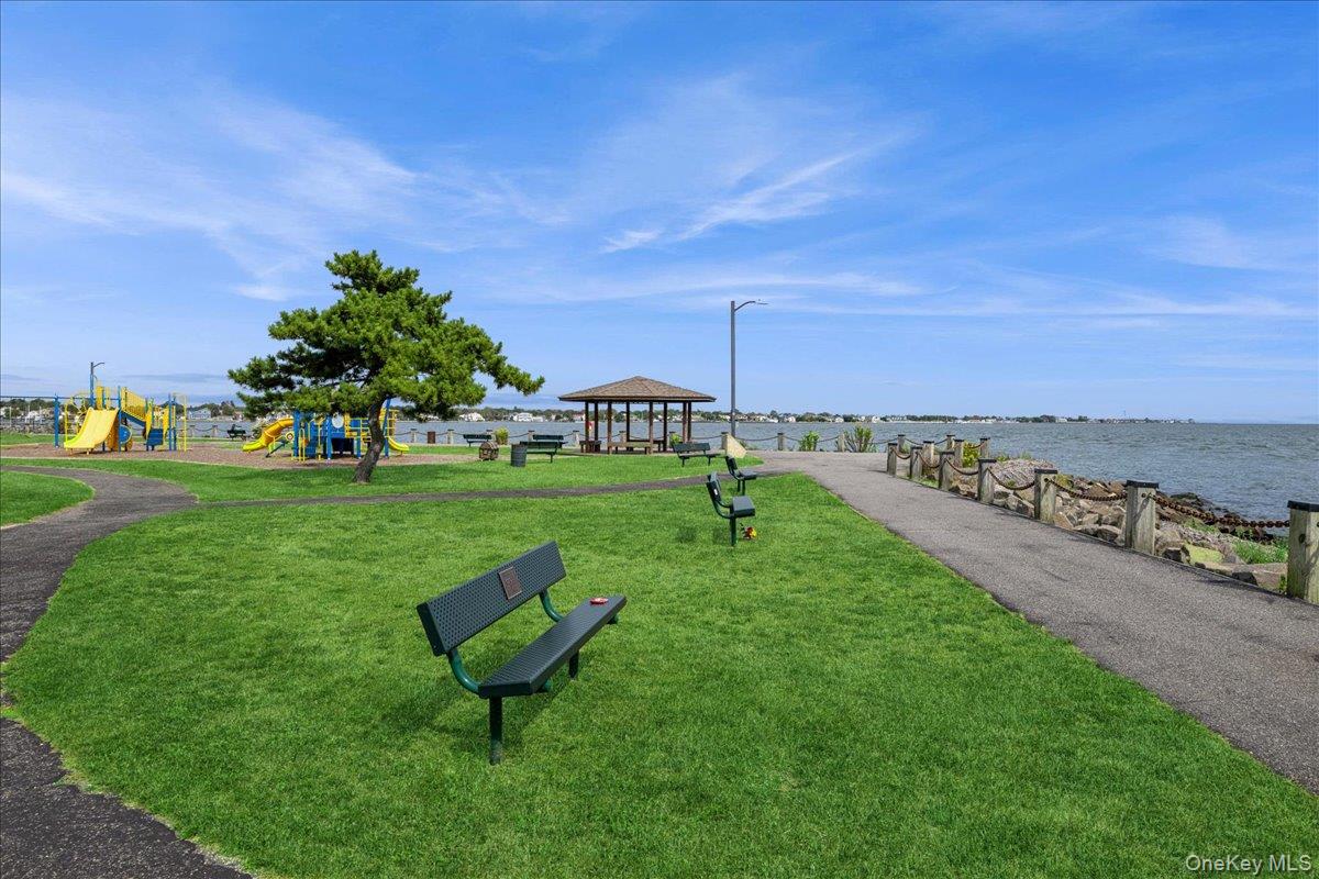 92 Suffolk Road, Massapequa, NY 11758