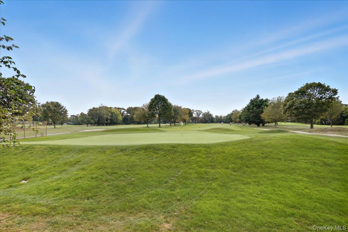 92 Suffolk Road, Massapequa, NY 11758