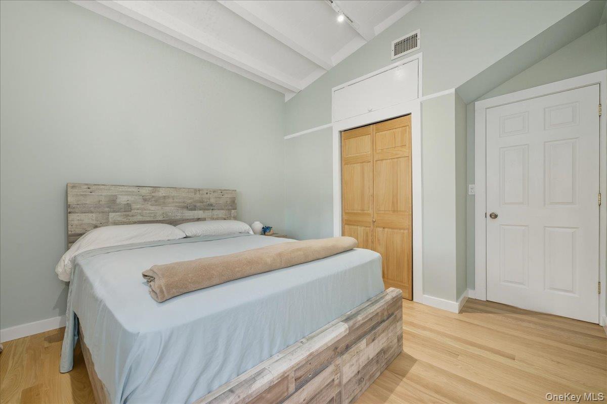 92 Suffolk Road, Massapequa, NY 11758