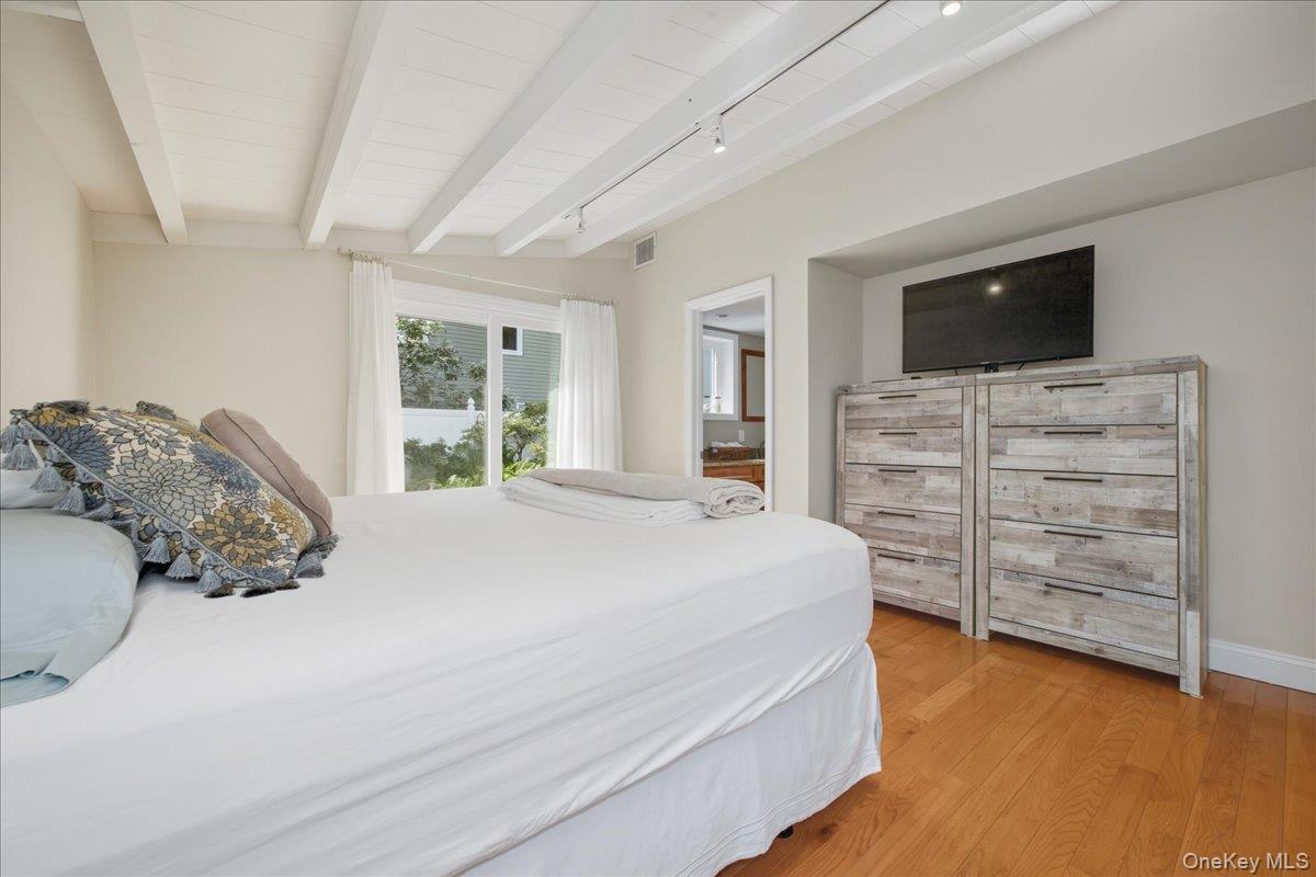 92 Suffolk Road, Massapequa, NY 11758