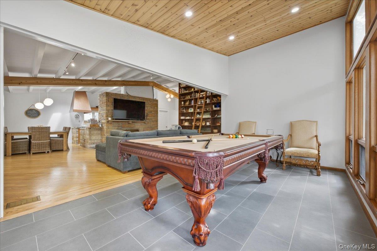 92 Suffolk Road, Massapequa, NY 11758