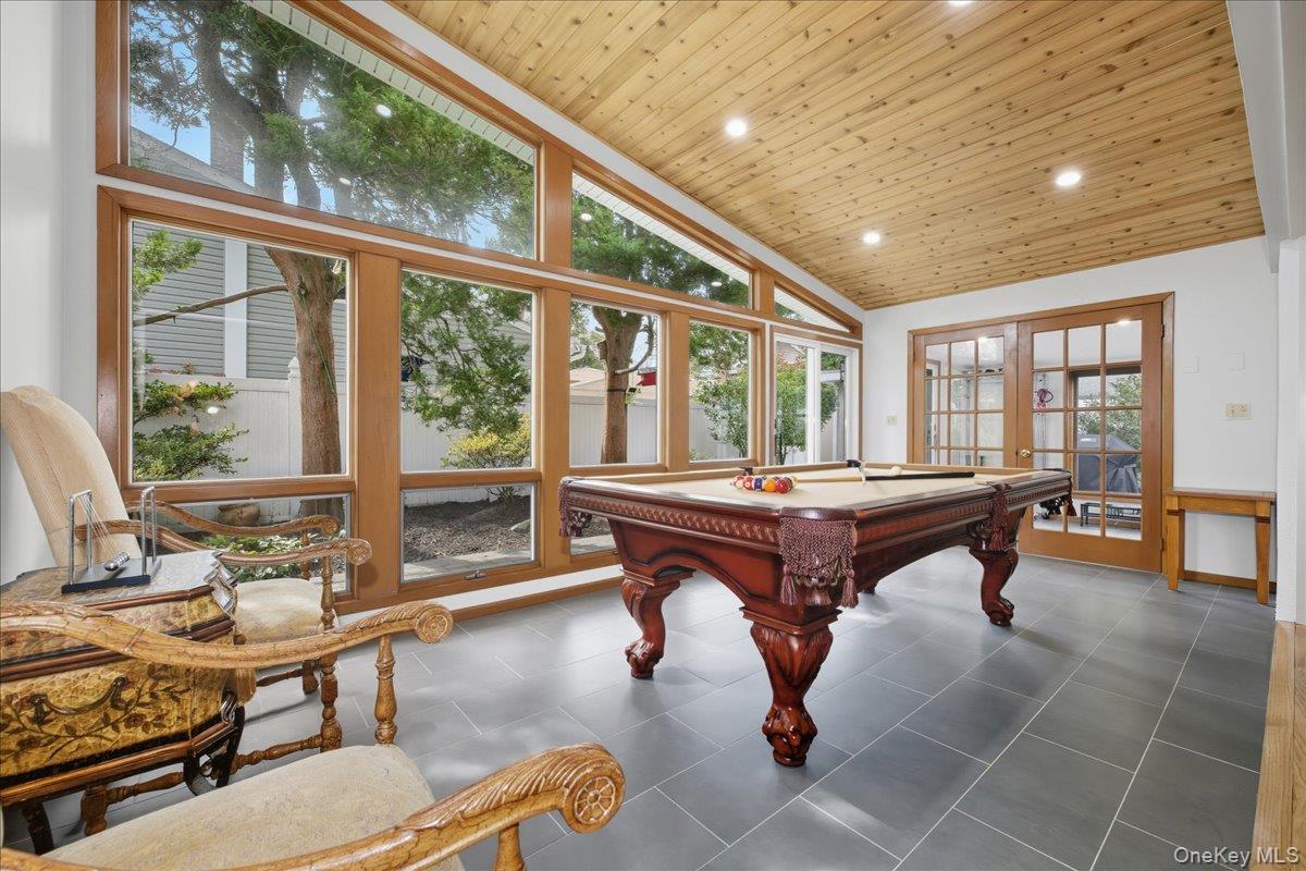 92 Suffolk Road, Massapequa, NY 11758