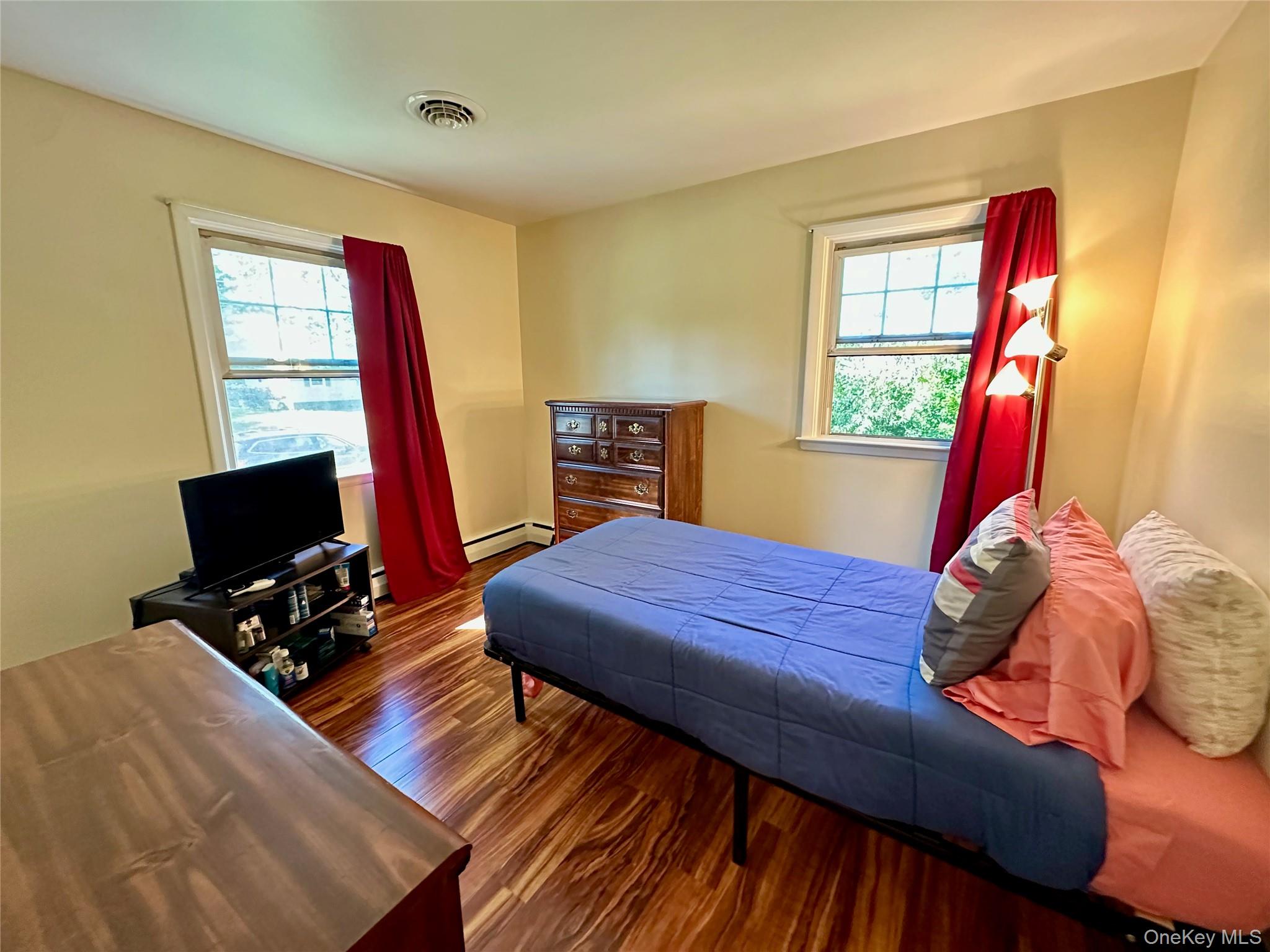 18 Cambridge Drive, Red Hook, NY 12571