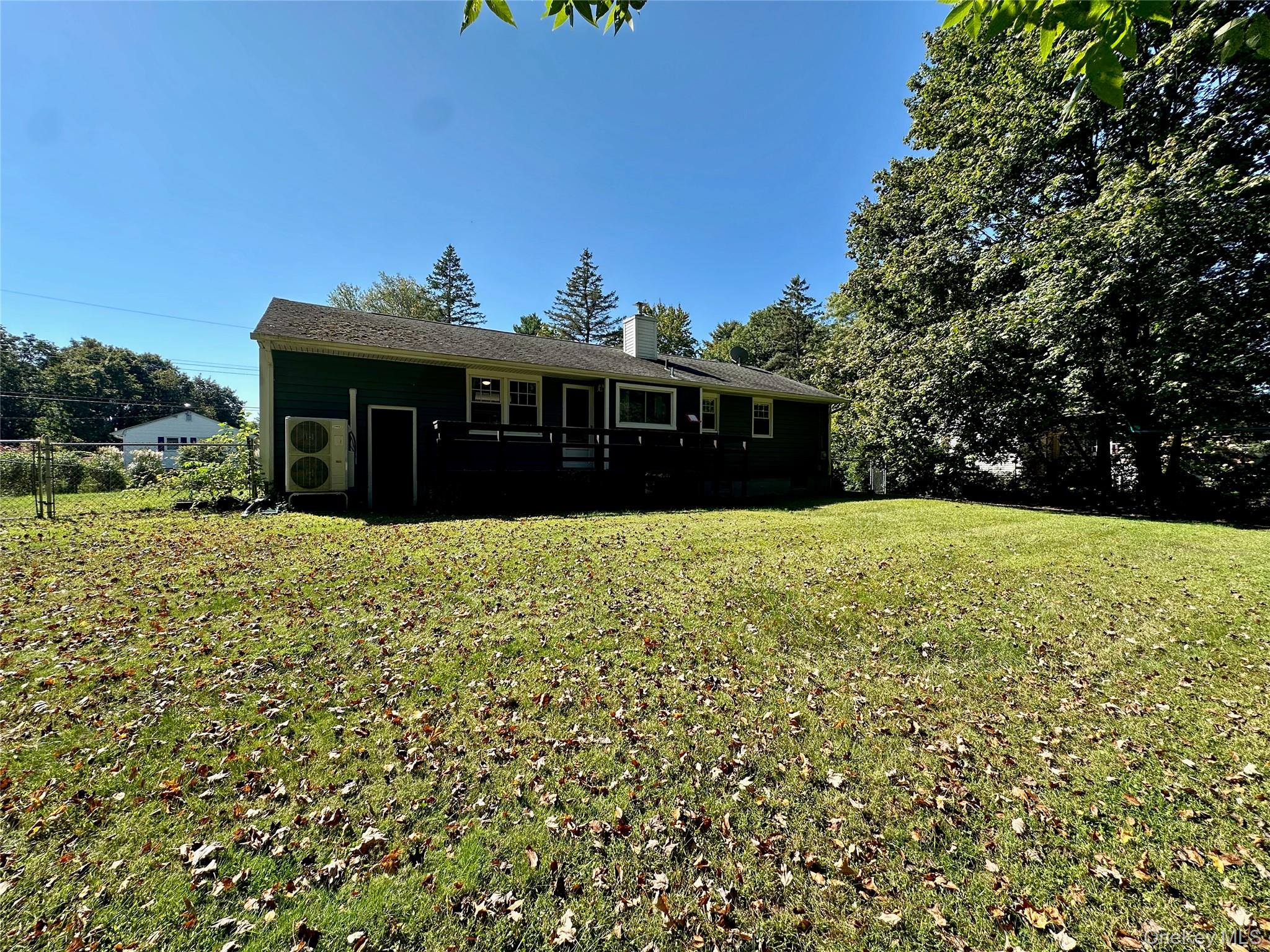 18 Cambridge Drive, Red Hook, NY 12571