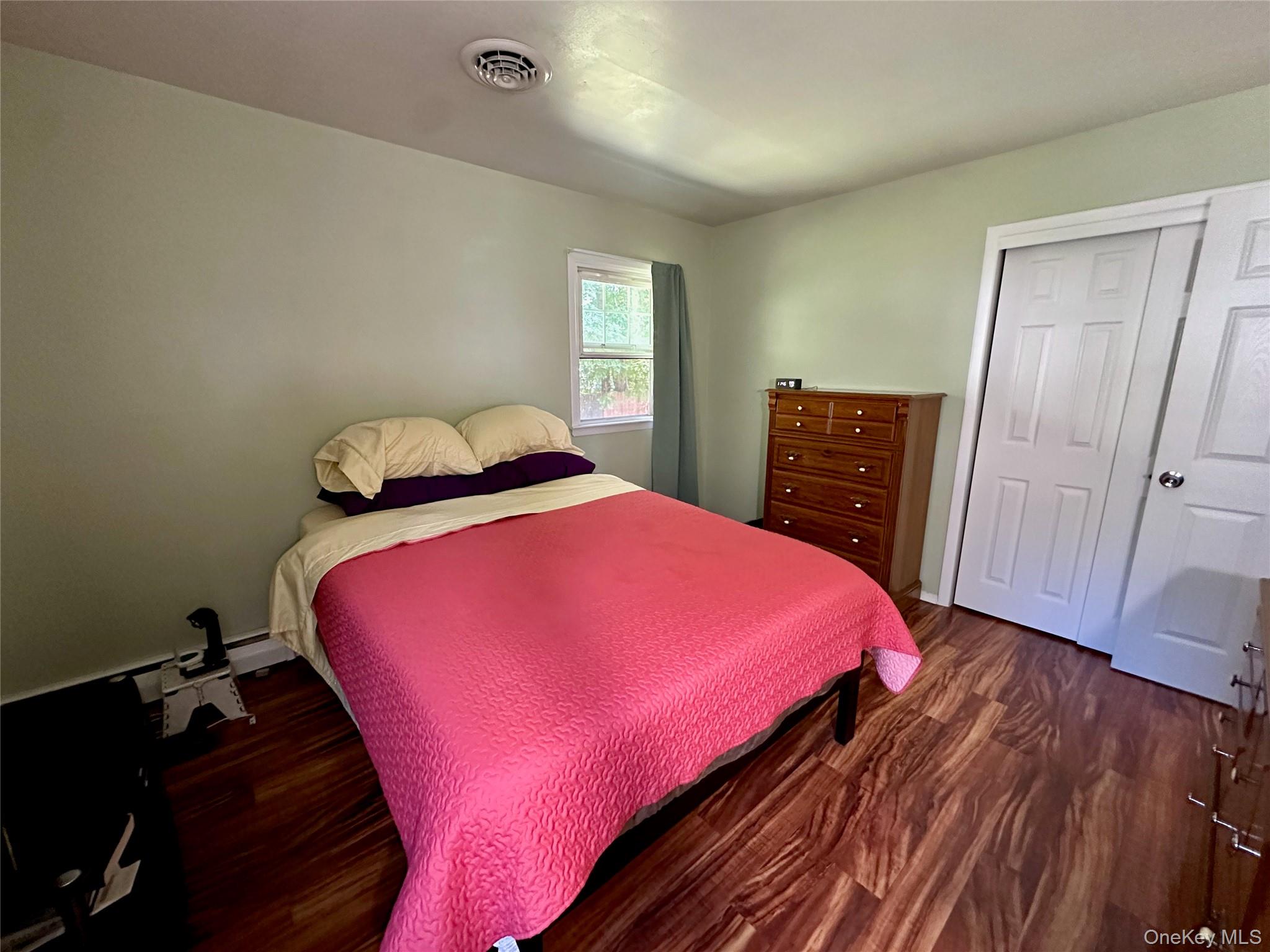 18 Cambridge Drive, Red Hook, NY 12571