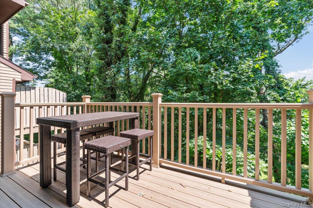 32 The Glen # 32, Glen Head, NY 11545