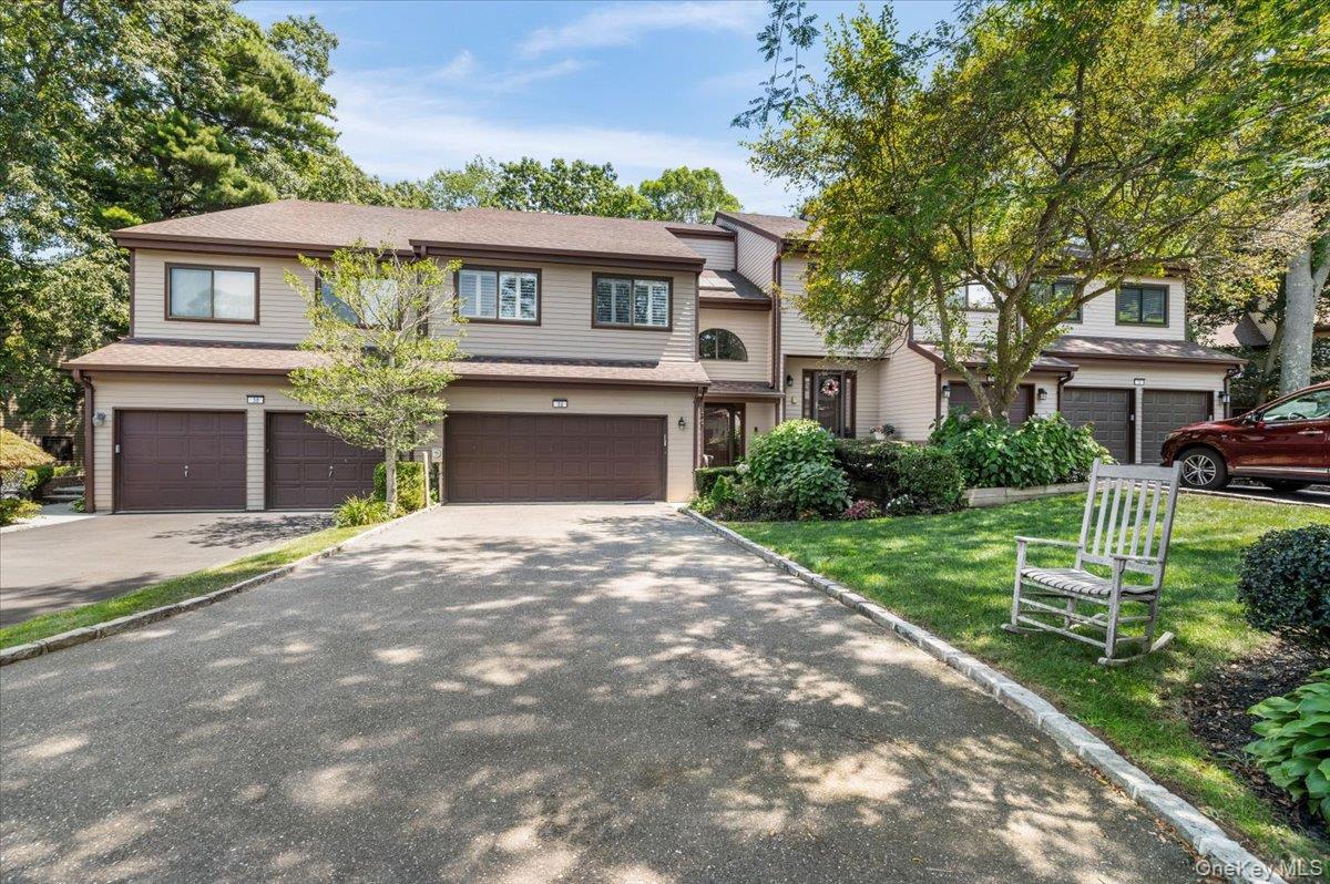 32 The Glen # 32, Glen Head, NY 11545