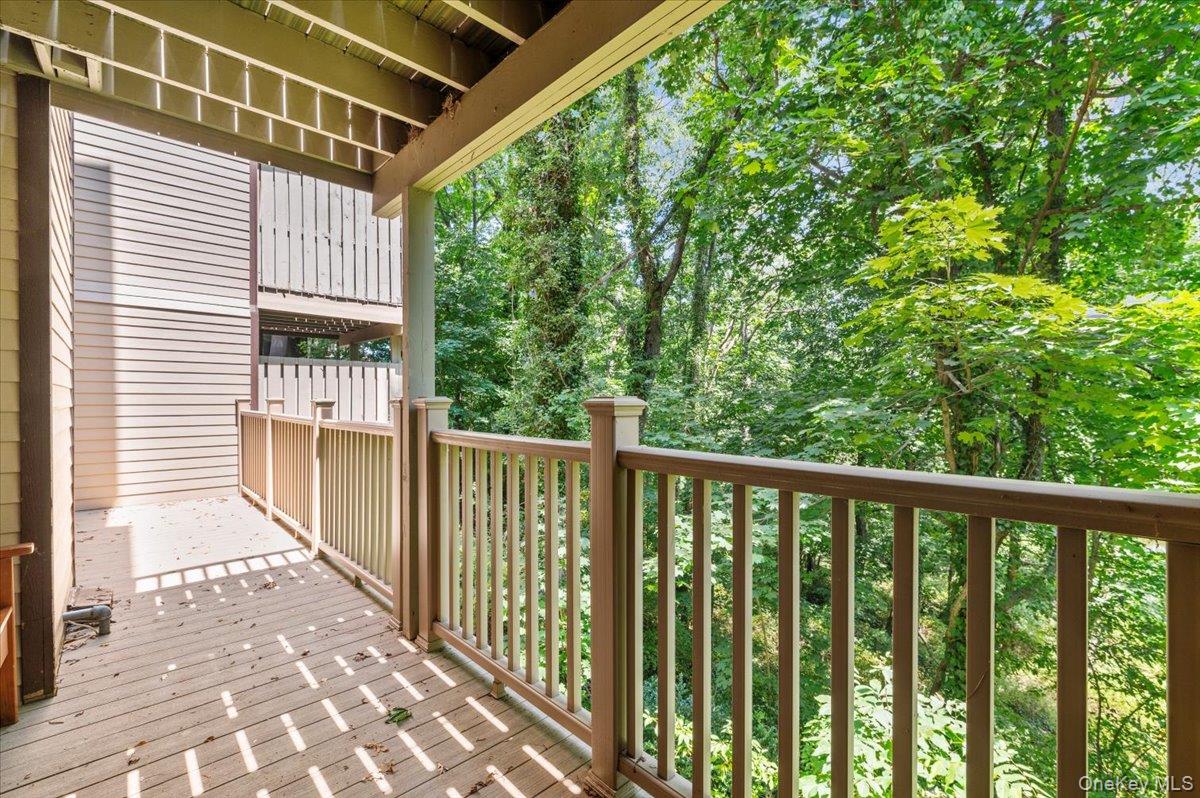 32 The Glen # 32, Glen Head, NY 11545