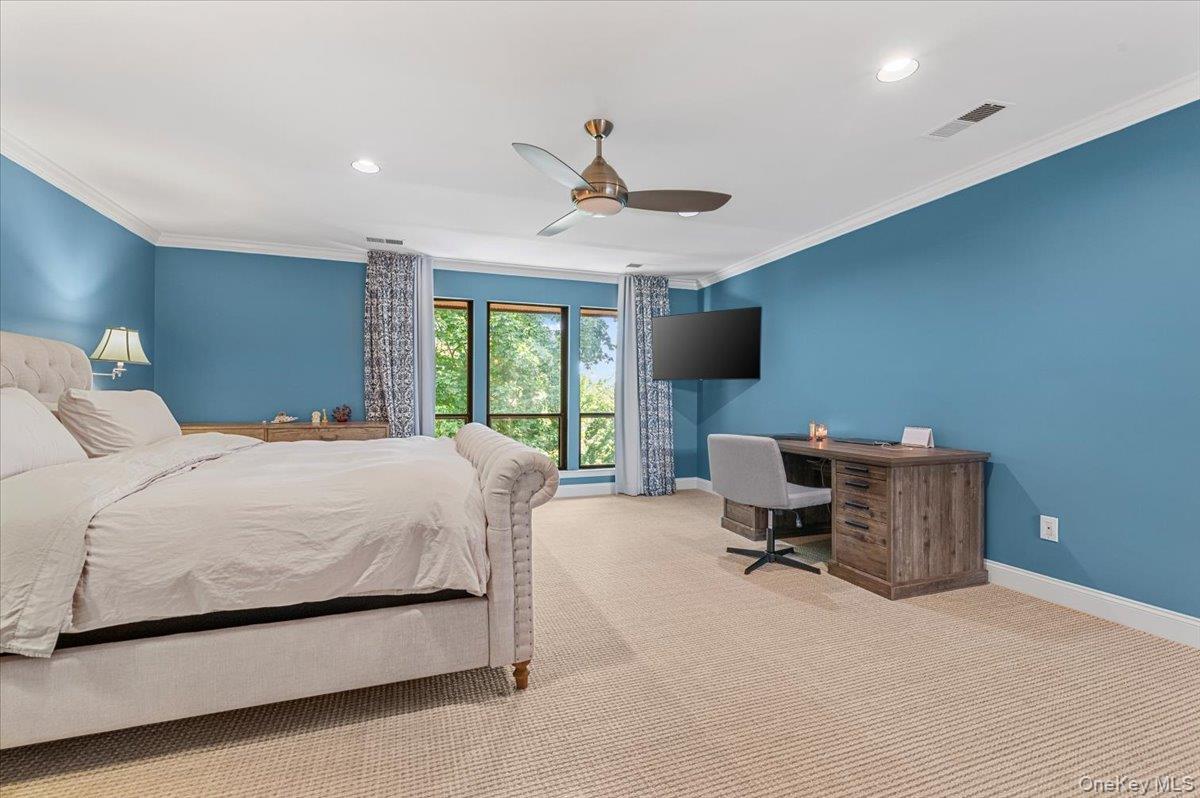 32 The Glen # 32, Glen Head, NY 11545