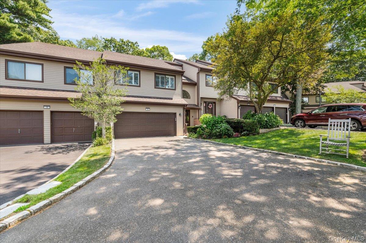 32 The Glen # 32, Glen Head, NY 11545