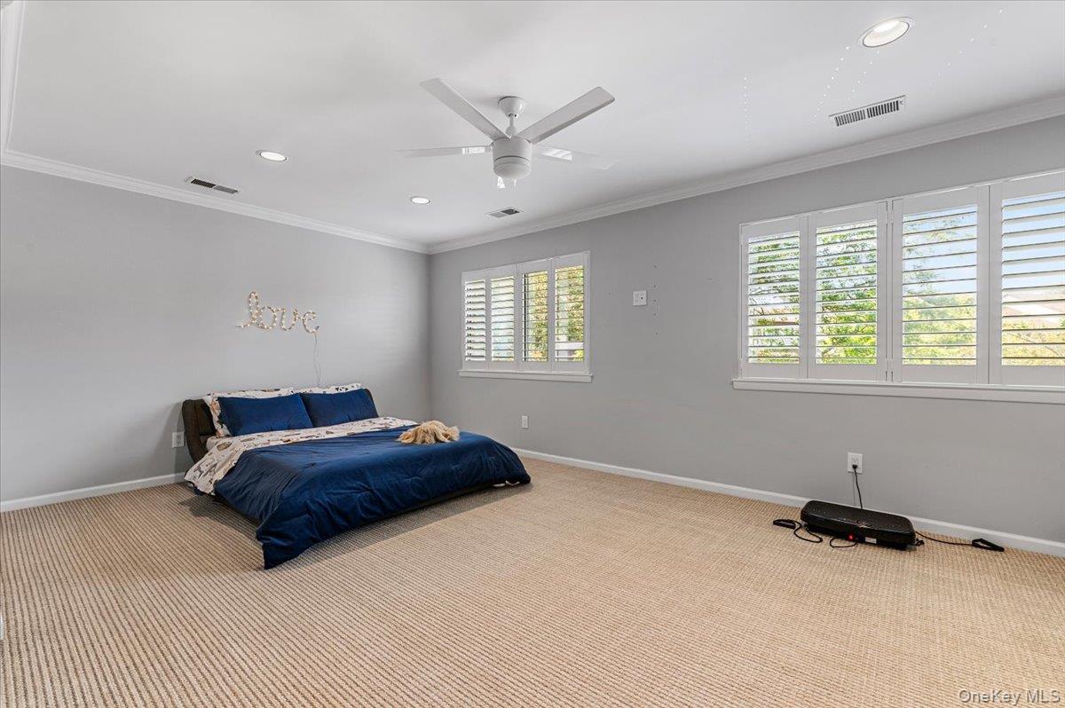 32 The Glen # 32, Glen Head, NY 11545