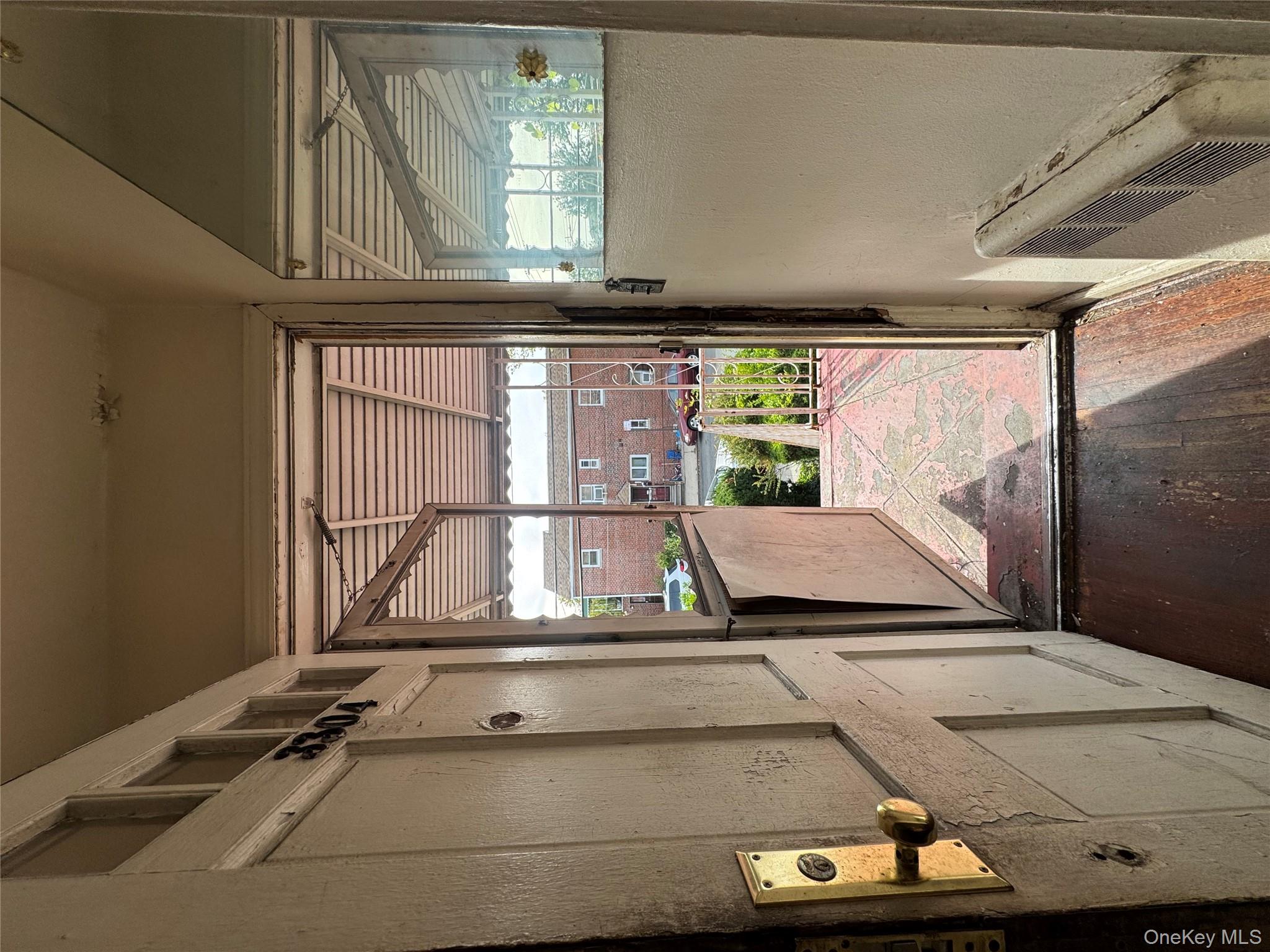 3304 Corsa Ave, Bronx, NY 10469