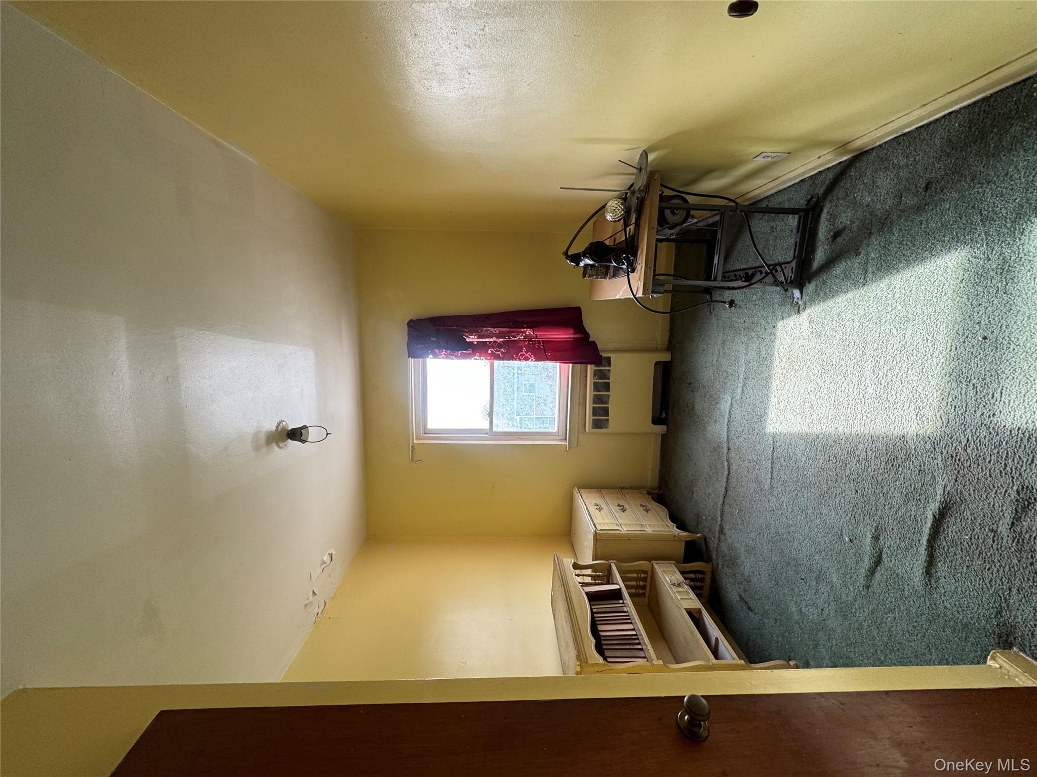 3304 Corsa Ave, Bronx, NY 10469