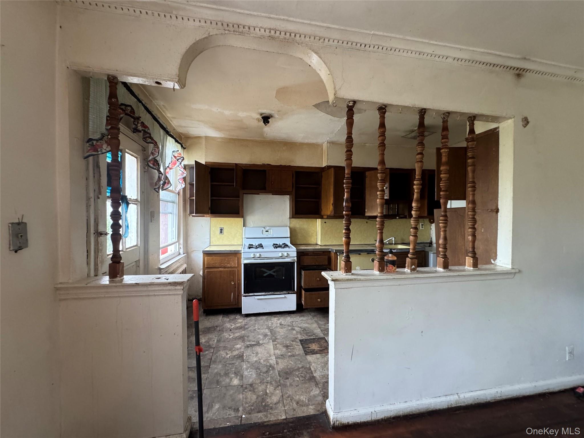 3304 Corsa Ave, Bronx, NY 10469