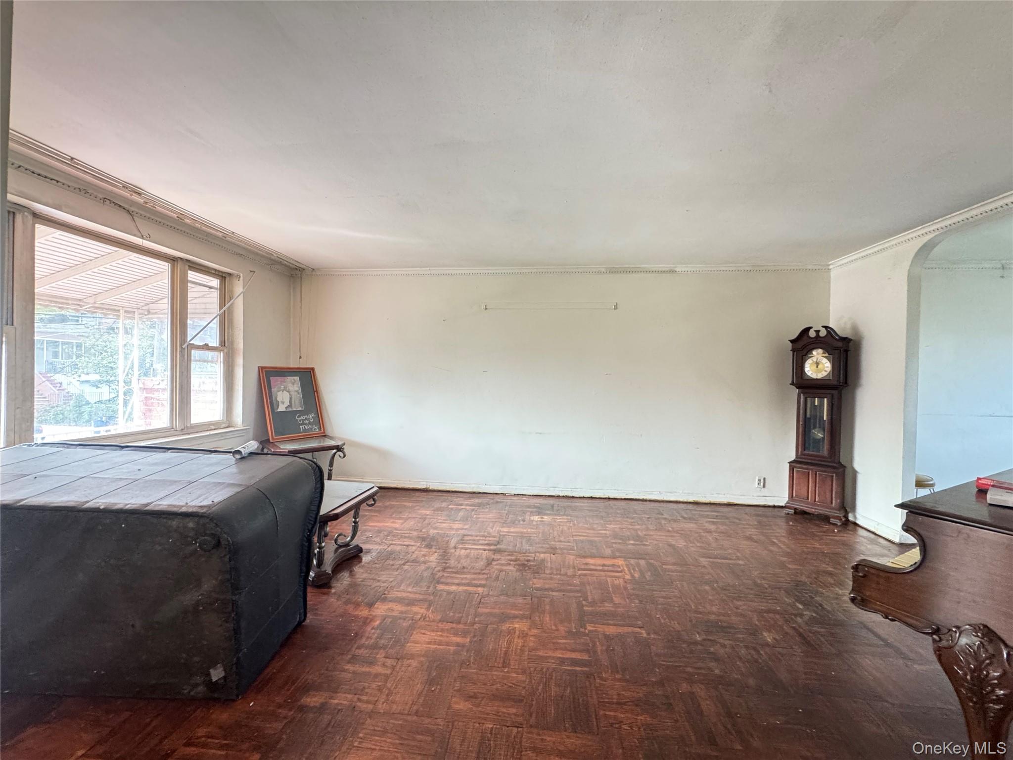 3304 Corsa Ave, Bronx, NY 10469