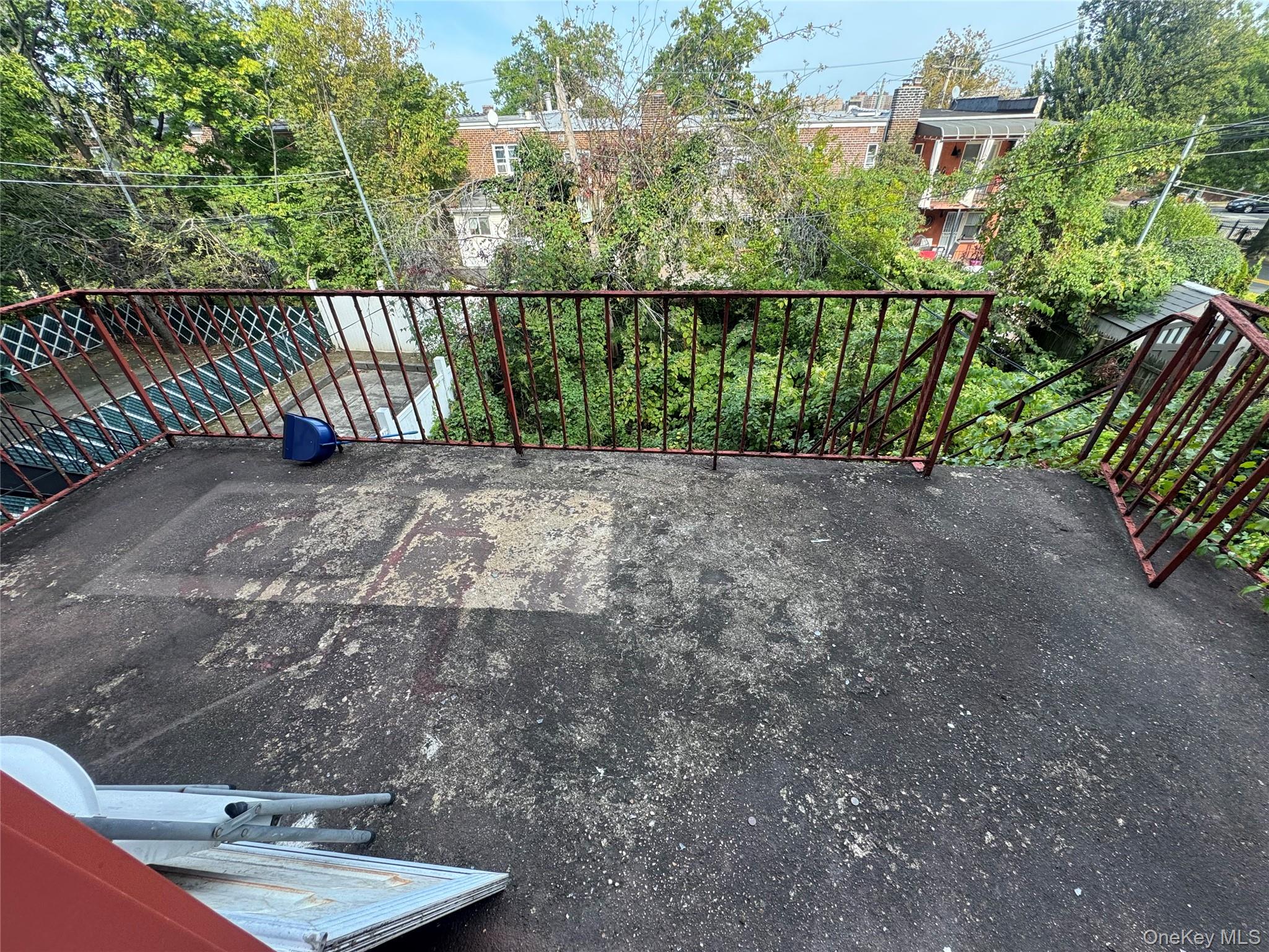 3304 Corsa Ave, Bronx, NY 10469