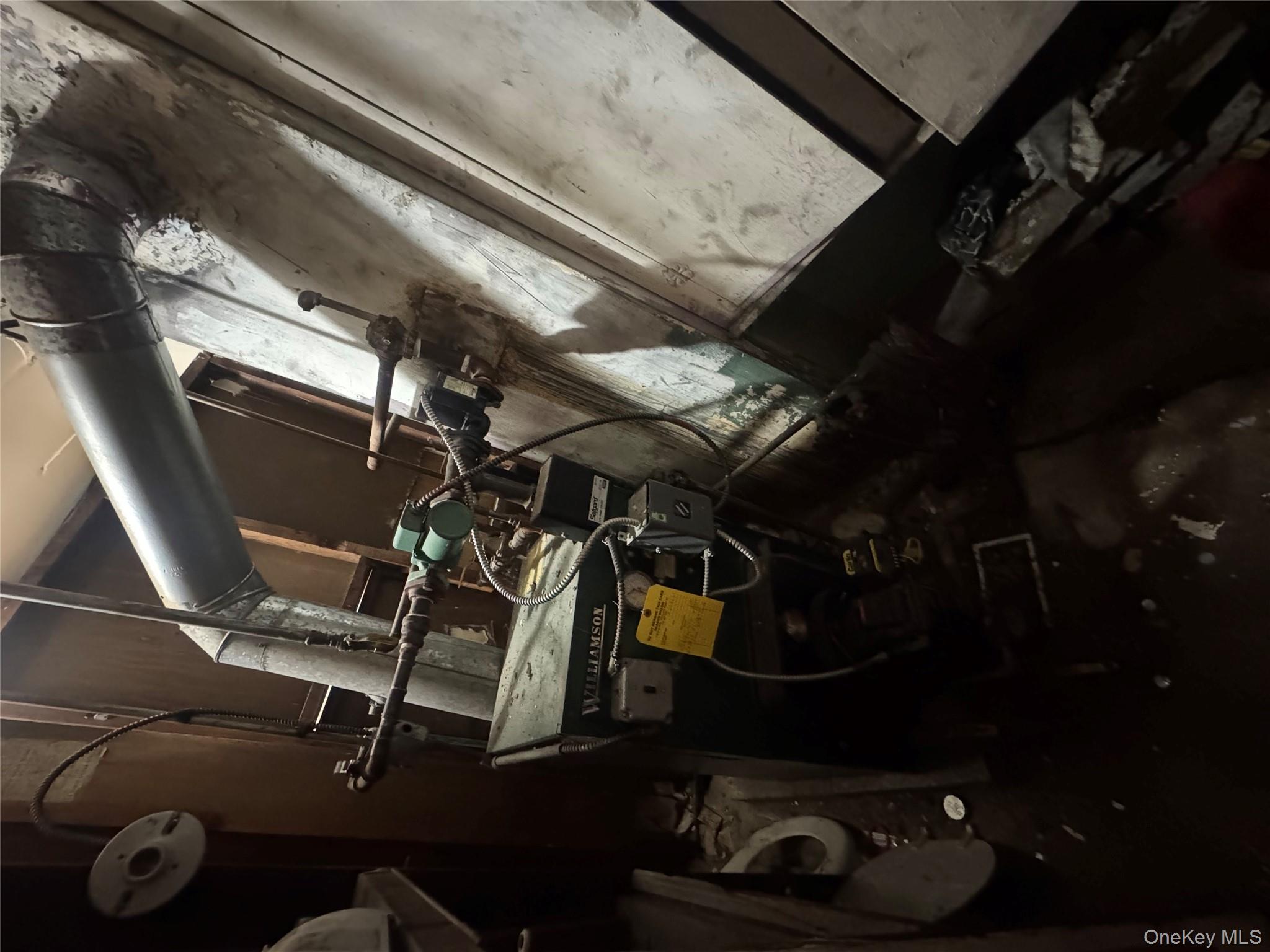 3304 Corsa Ave, Bronx, NY 10469