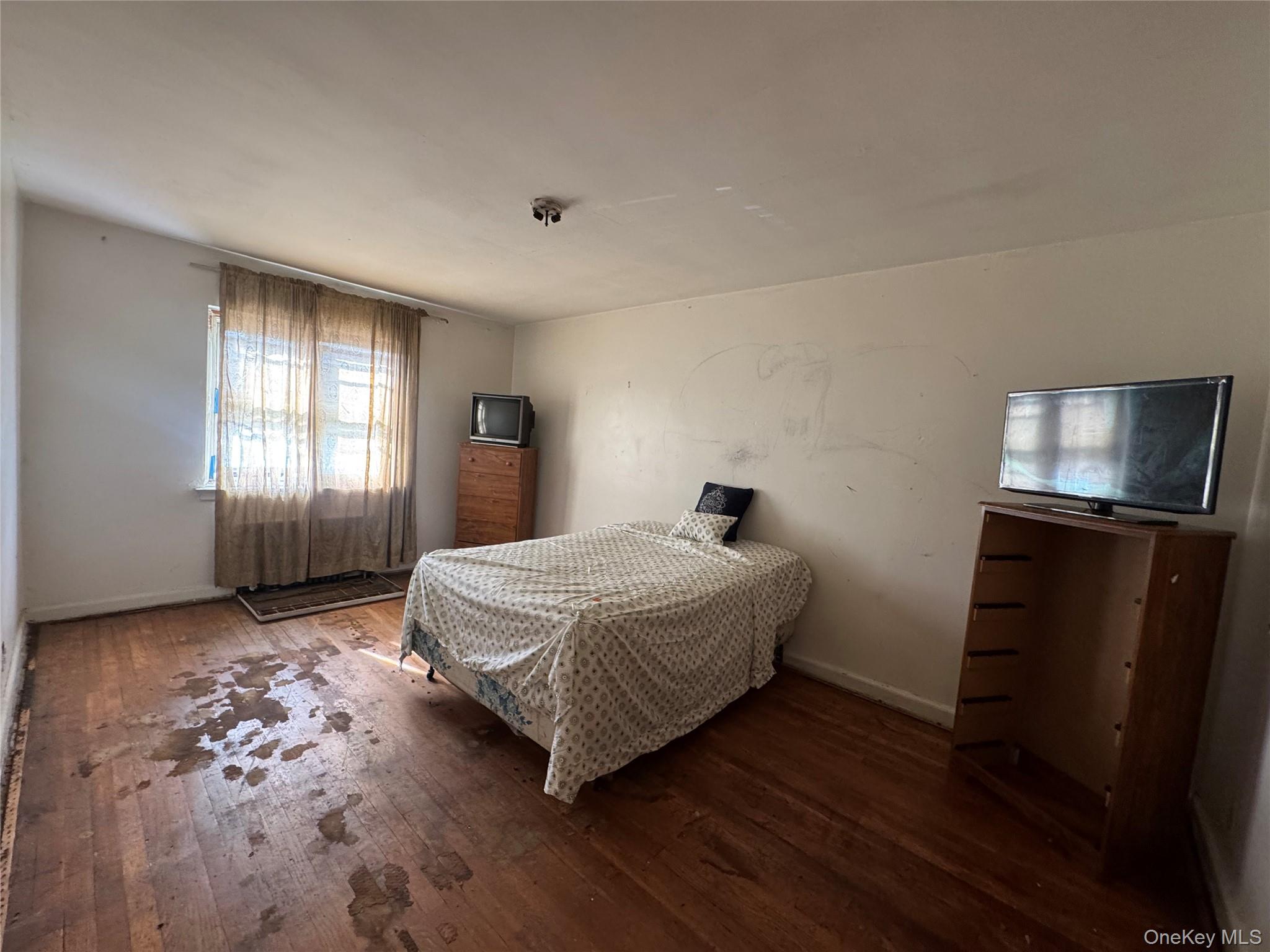 3304 Corsa Ave, Bronx, NY 10469