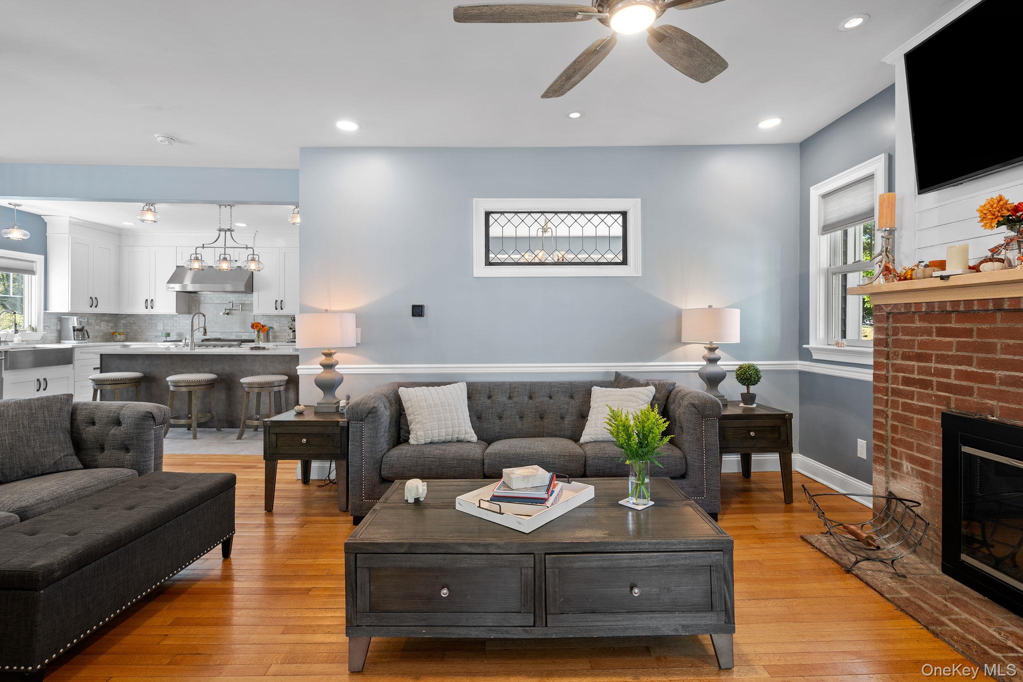 42 Colonial Avenue, Warwick, NY 10990