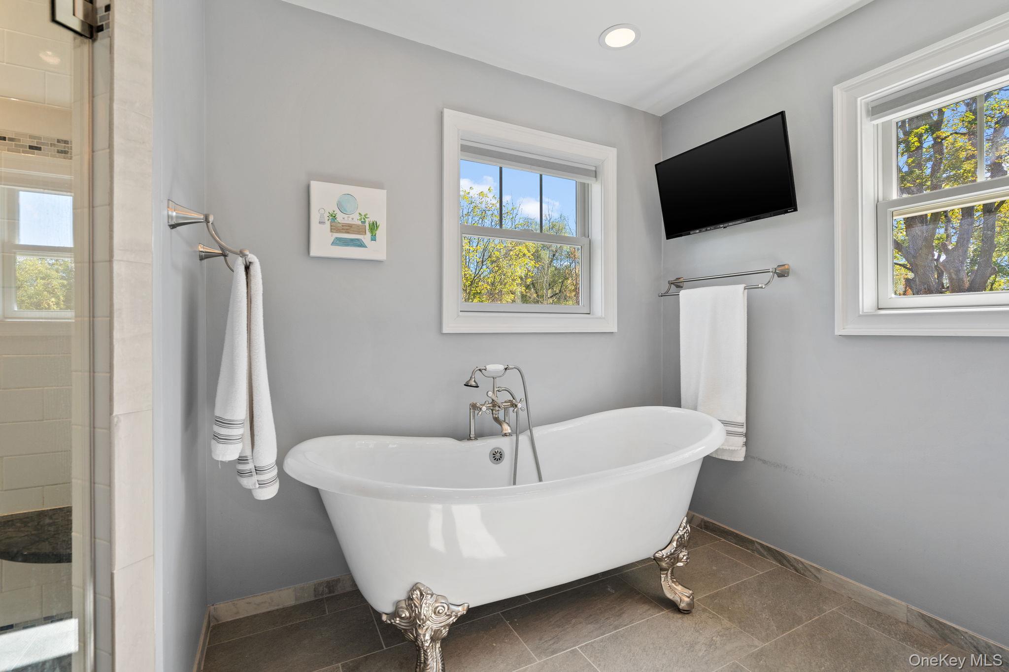 42 Colonial Avenue, Warwick, NY 10990