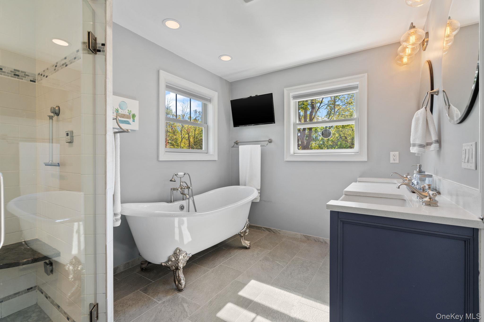 42 Colonial Avenue, Warwick, NY 10990