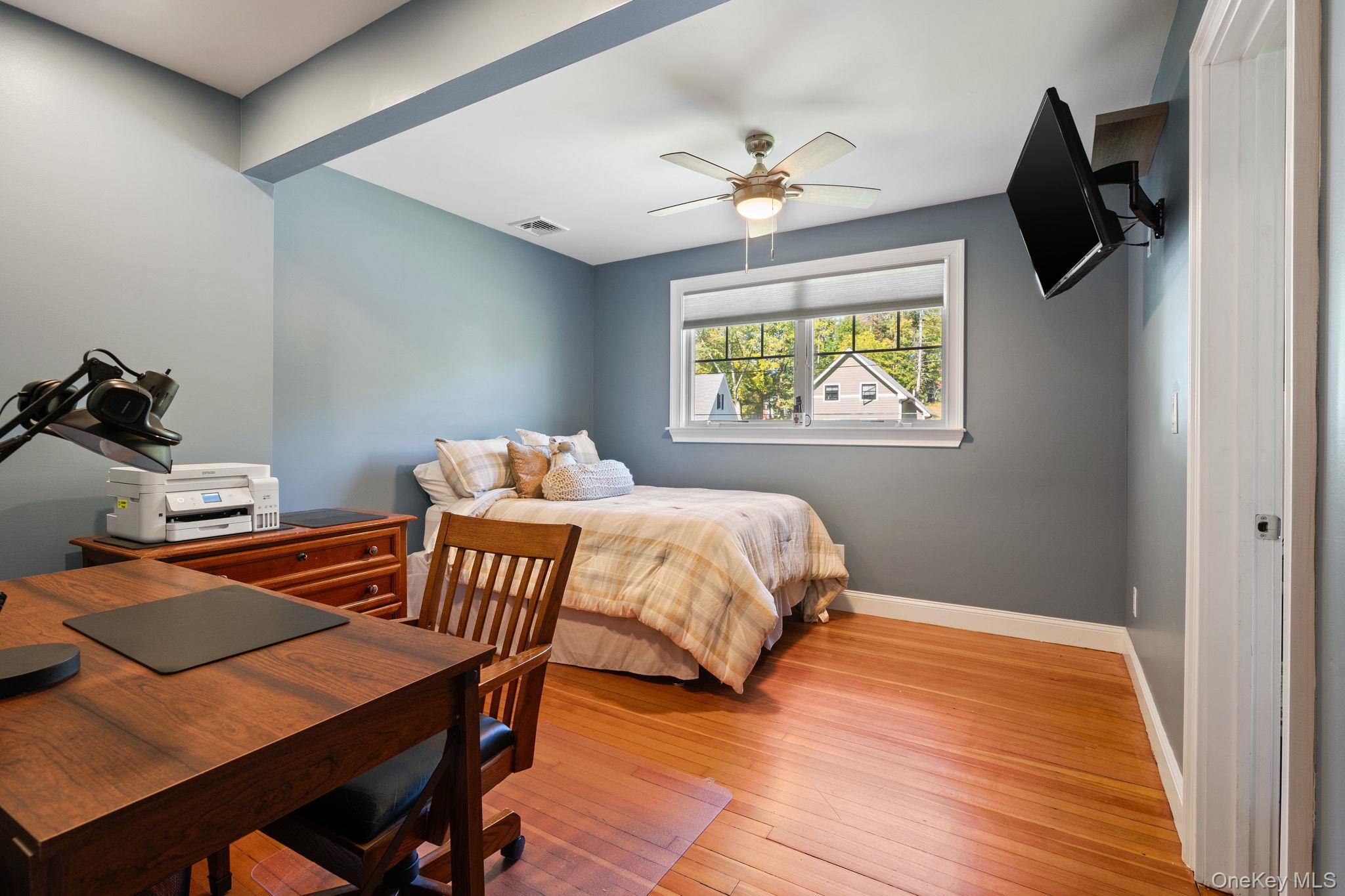 42 Colonial Avenue, Warwick, NY 10990