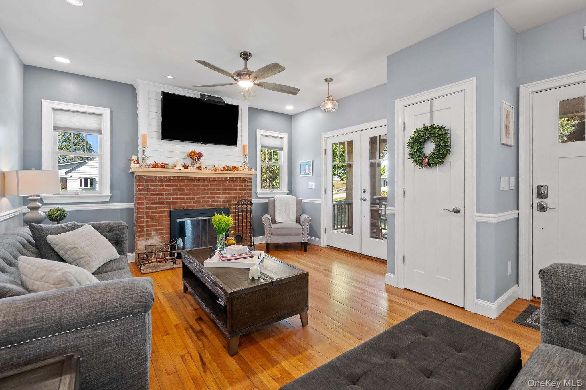 42 Colonial Avenue, Warwick, NY 10990