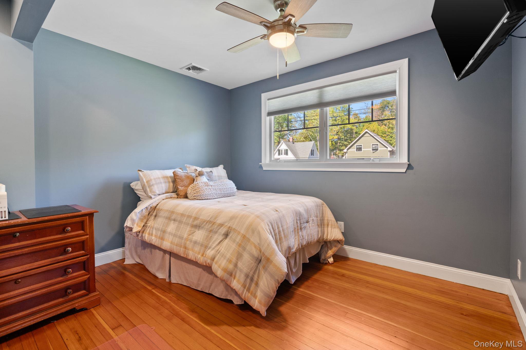 42 Colonial Avenue, Warwick, NY 10990