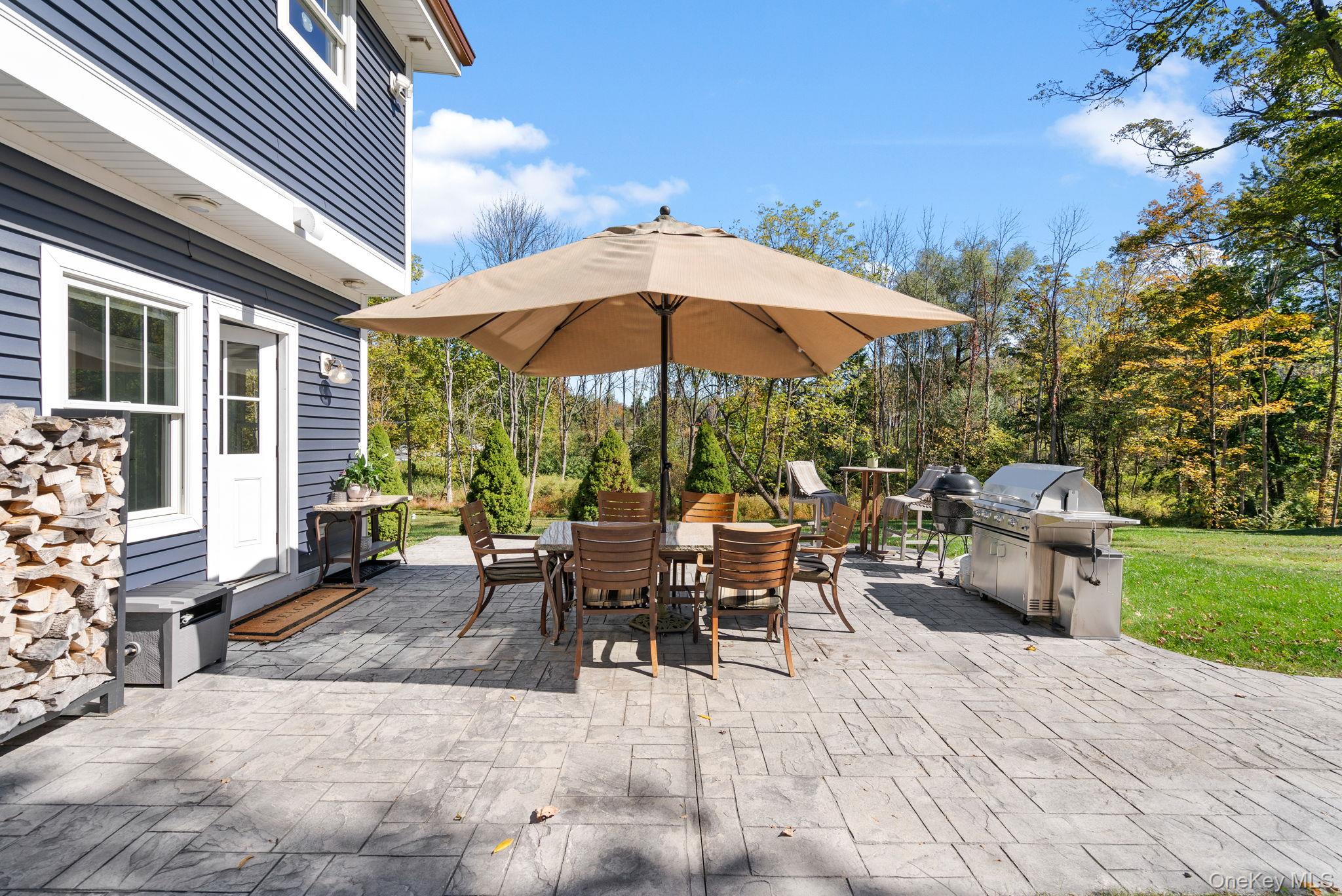 42 Colonial Avenue, Warwick, NY 10990