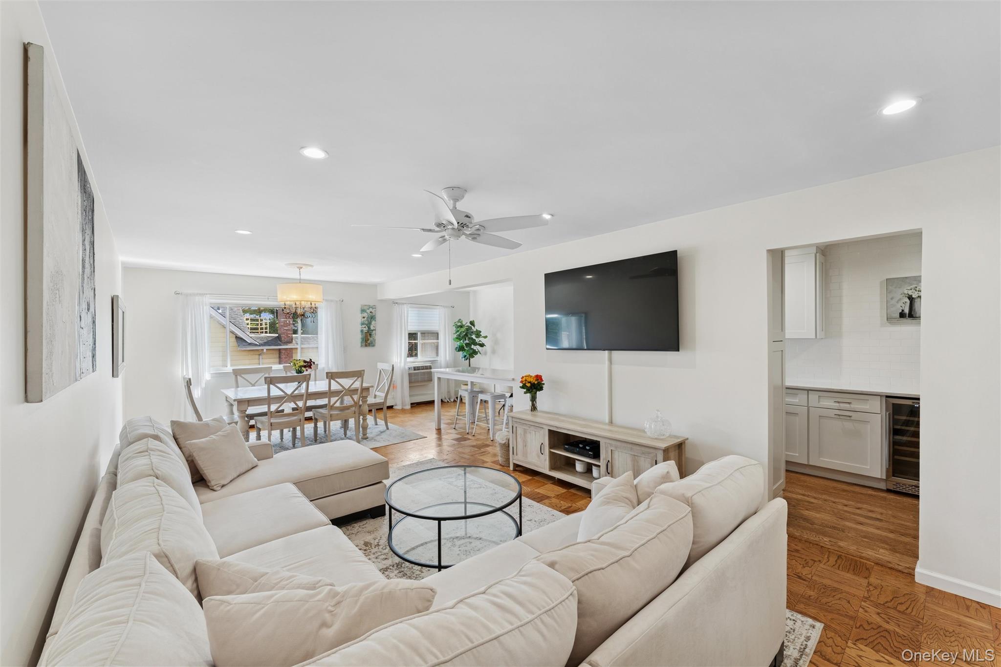 77 S Park Avenue # C20, Rockville Centre, NY 11570