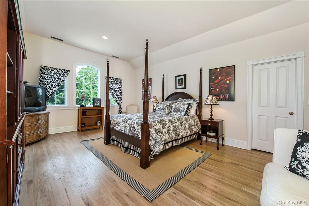 11 Fawn Lane, Armonk, NY 10504