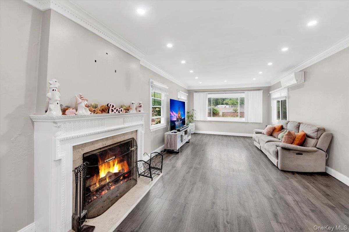 105 Frederick Place, Mount Vernon, NY 10552