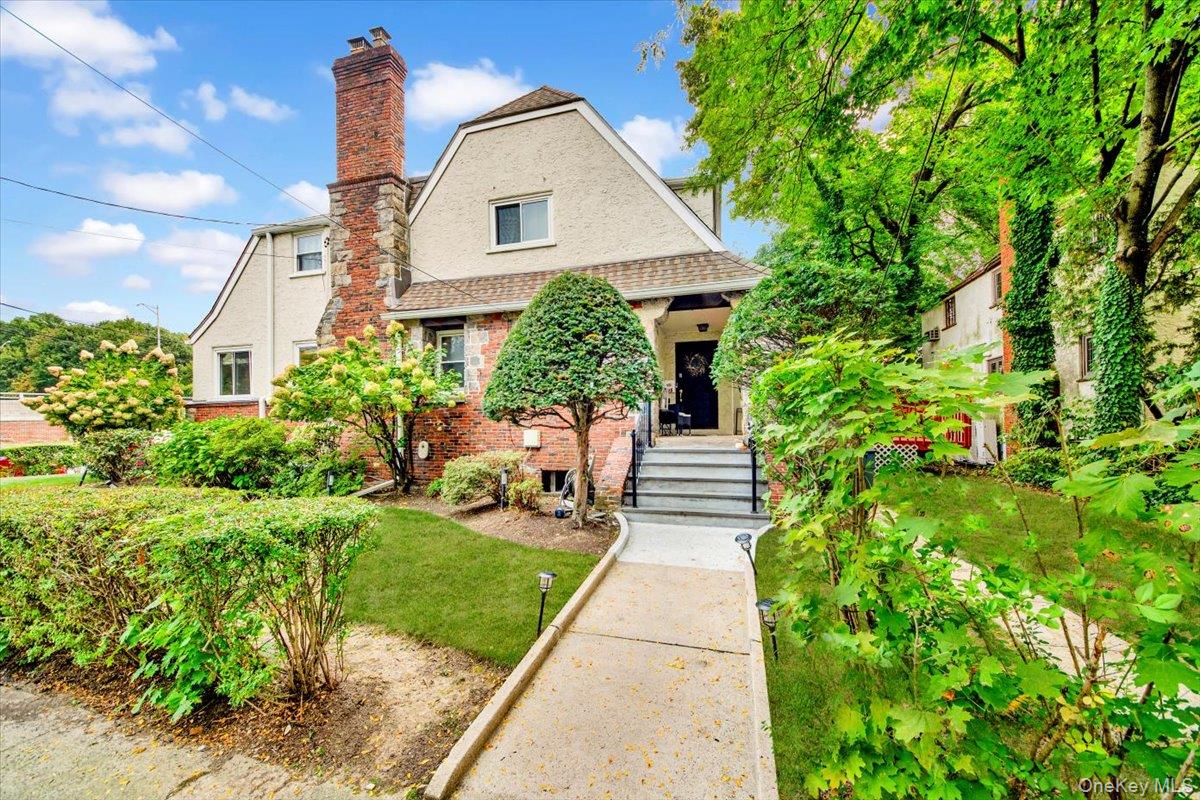 105 Frederick Place, Mount Vernon, NY 10552