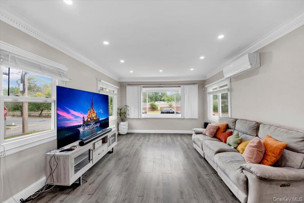 105 Frederick Place, Mount Vernon, NY 10552