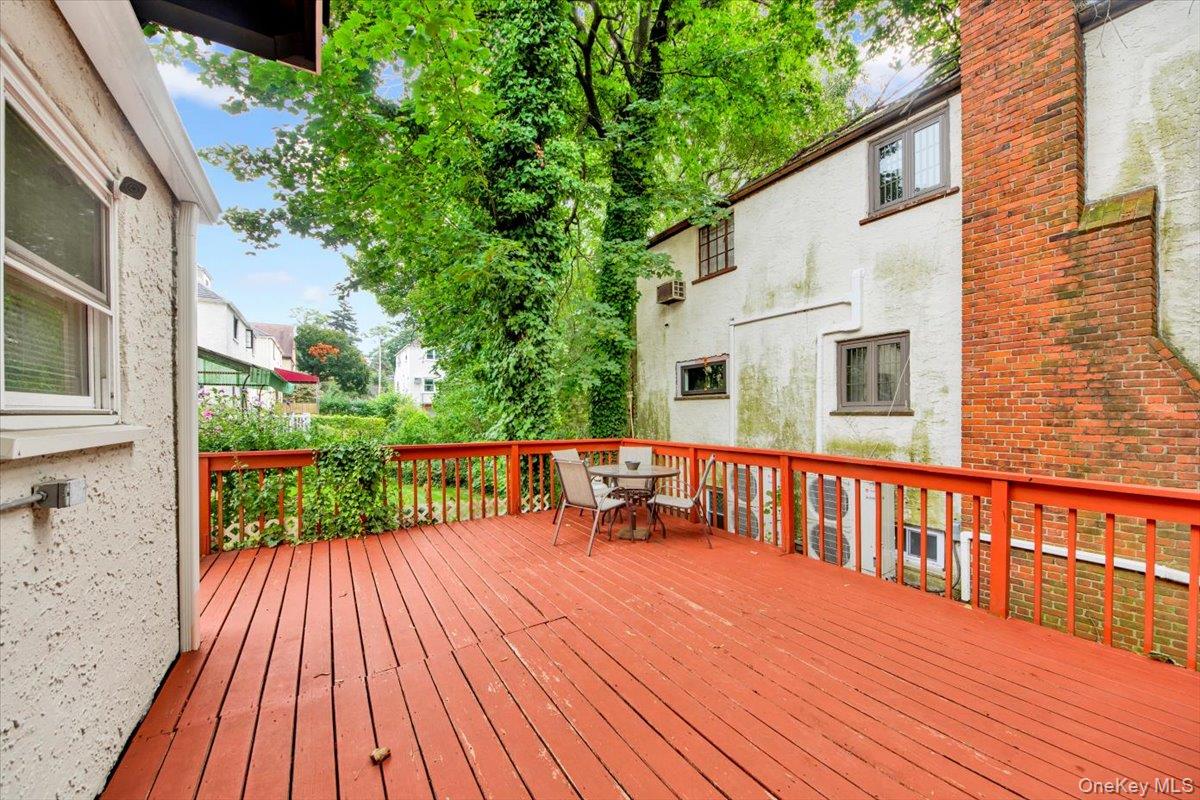 105 Frederick Place, Mount Vernon, NY 10552