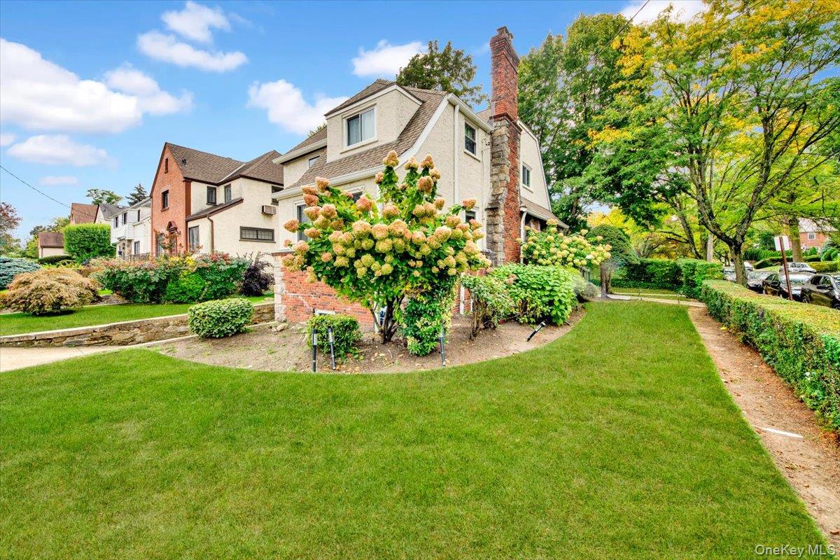 105 Frederick Place, Mount Vernon, NY 10552